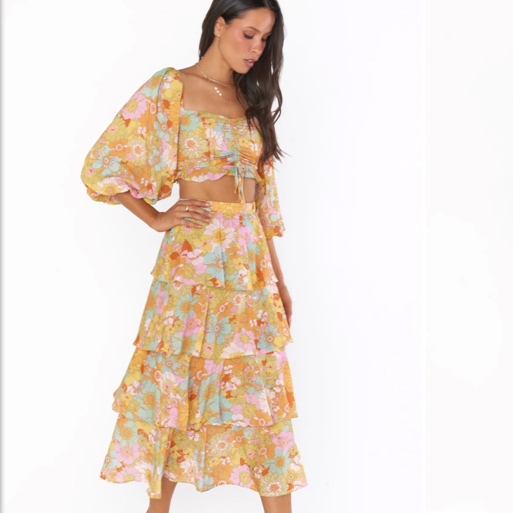 Show Me Your Mumu: Full Swing Skirt & Jenna Top in Groovy Blooms